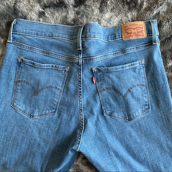 Levi’s Jeans - Picture 2 of 5